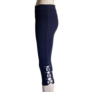 Luxe Slim Navy Criss Cross Rhinestone Capris Sz 6-8